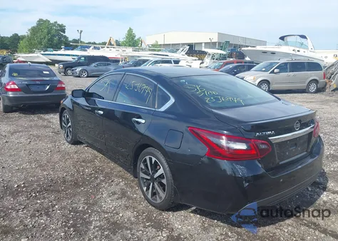 2018 Nissan Altima 2.5 Sr z USA, uszkodzony, nr VIN 1N4AL3AP5JC102618